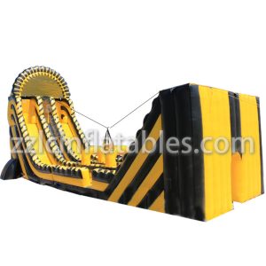 성인을 위한 풍선 장애물 코스